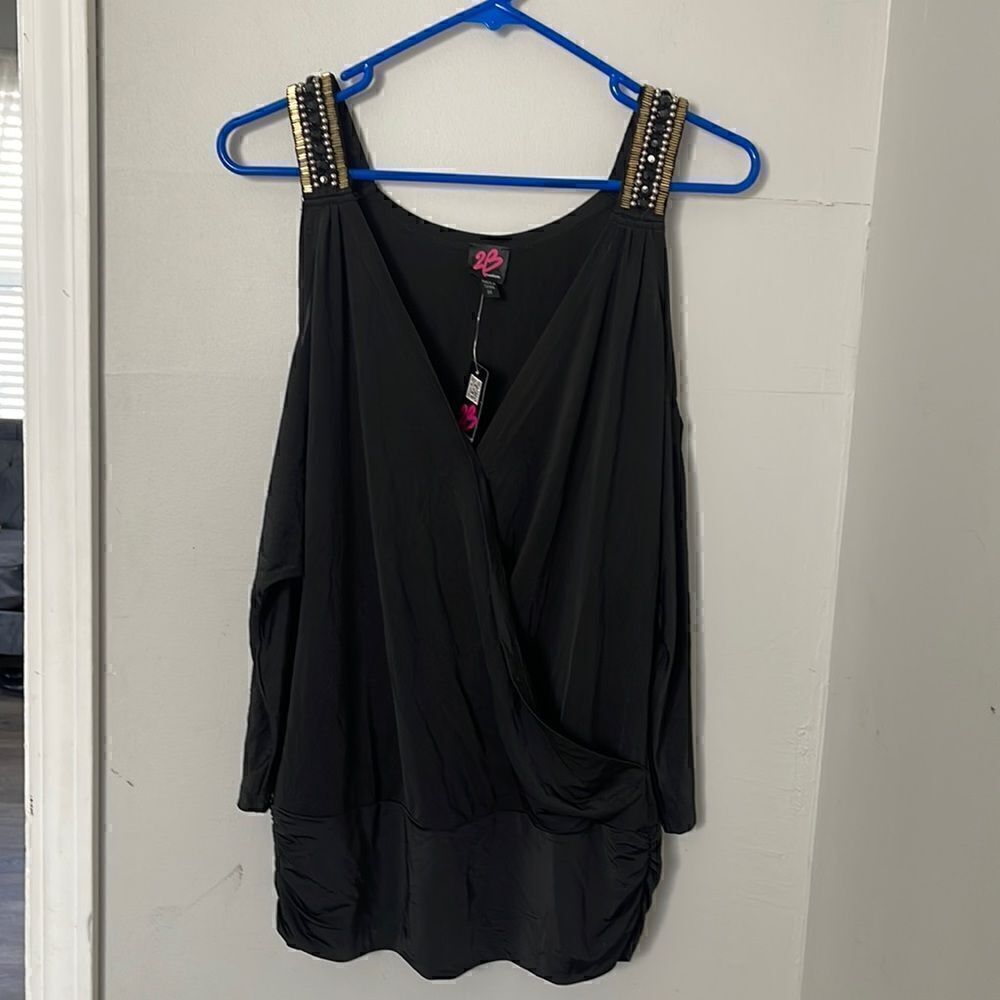 2B BEBÉ OF SHOULDER TOP SIZE M